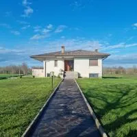 In campagna vicino al mare، فندق في Rivignano