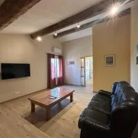 Gîte de Montplo-Cruzy, готель у місті Cruzy
