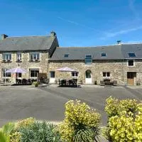 Gîtes Ti Tud-Kozh Le Guébriand et L'Arguenon, hotel en Pluduno