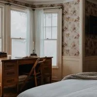 Book Village Inn - Twain Room Queen Bed, hotel i Hobart
