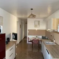 Appartement de charme dans une maison de maître, hotel din Surgères