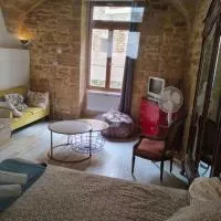 Studio Proche Pont du Gard, hotell sihtkohas Remoulins