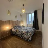 Gîte du Roc 2, хотел в Les Portes du Coglais