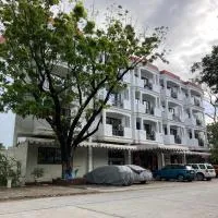 Buena Casa Hotel, khách sạn ở Olongapo