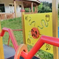 Farma Slunečný Dvůr apartmány a family stany střecha pod střechou: Hermanuv Mestec şehrinde bir otel