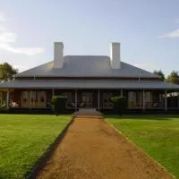 Yarrabandai Creek Homestead، فندق في Ootha
