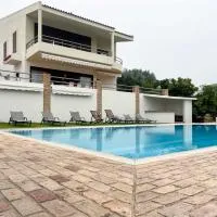 Villa Cate, hotel v mestu Amarinthos