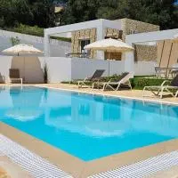 Arillas Peacefull Bungalows – hotel w mieście Arillas