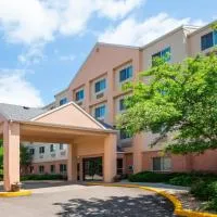 Fairfield Inn & Suites Minneapolis-St. Paul Airport, hotel di Mendota Heights