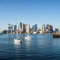 Modern Coastal City Stay Waterfront and Airport、ボストンにあるローガン国際空港 - BOSの周辺ホテル