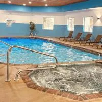 Super 8 by Wyndham Escanaba, отель в городе Эсканаба
