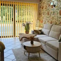 Les oiseaux du lac, hotel din Prémilhat