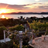 로푸드에 위치한 호텔 Family apartments Dominković