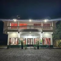 Hotel Puerto Libertad - Iguazú، فندق في Puerto Libertad