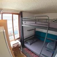 Chambre 2 lits pour 4 personnes métro 5 – hotel w mieście Bobigny