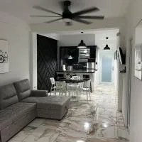 VSS Minimalista in Arecibo - Sleek and Serene Stay Near Beaches โรงแรมในอาเรซิโบ