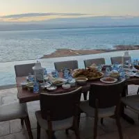 Sea Gate Resort, hotel v mestu Sowayma