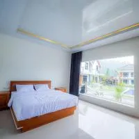 Grand Wijaya Hotel dan Villa Sarangan, hotel sa Sarangan