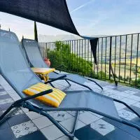 Maison avec toit terrasse dans le vieux Mirabel, hotel di Mirabel-et-Blacons