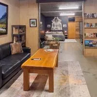 Blue Mountains Loft, Tapanui, Hotel in Glenkenich