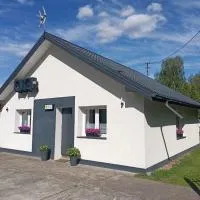 Letnia Oaza "Akacja", Hotel in Sobienie Jeziory