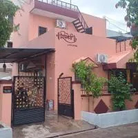 Shivneri by Stay Nestura, hótel í Solāpur