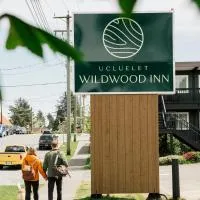 Ucluelet Wildwood Inn，尤克盧利特的飯店