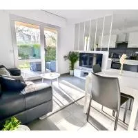 Apt with garden in Ferney Ideal UN or CERN, hotel en Ornex