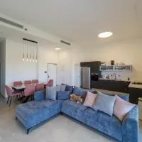 Sea Serenity Achziv, hotelli kohteessa Nahariya