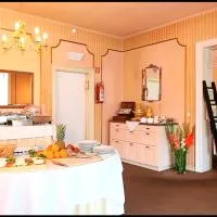 Hotel Royal, hotel sa Elmshorn