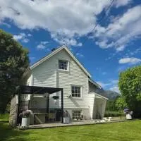 Reinebu, hotel near Orsta–Volda Airport - HOV, Ørsta