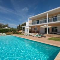 Villa Margarita - Ibiza، فندق في سانتا إيولاليا ديل ريو