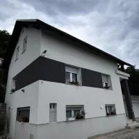 Larisa apartma – hotel w mieście Domžale