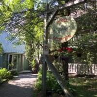 Auberge La Camarine โรงแรมในโบเพร