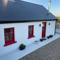 Dun Aengus Cottage on the Cliffs of Moher, готель у місті Лісканнор