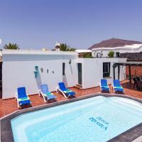 Villa Roca Negra by Villa Plus, Hotel in Playa Blanca