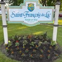 Motel Le Villageois Du Lac, hotell i Saint-Francois-du-Lac