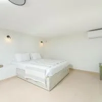 Lyria Hotel Apartments, hotel em Stalos