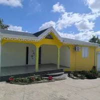 Villa Familiale Bord De Mer, khách sạn ở Sainte-Rose
