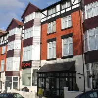 Ascot Hotel, hotel v destinácii Douglas