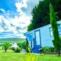 CAYORETREAT STATIC CARAVAN, hotel u gradu Longtown