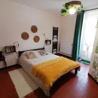 Chambre d'hôtes 2 - Exotique - Un Refuge à Cachen, hotel v destinácii Cachen
