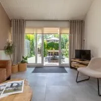 Vakantiehuis onderaan duinen in Zoutelande, Strand 5, hotel v destinaci Zoutelande