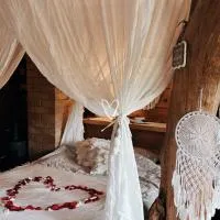 Pasakų namelis dviems su vaizdu į ežerą Vila Om, hôtel à Esperanza