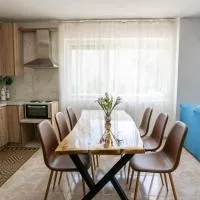 Agia Paraskevi에 위치한 호텔 Avalone suite