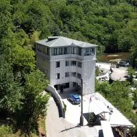 Mtirala Panorama, хотел в Khala
