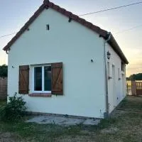 Logement : 2 chambres (5 couchages), salle de bain, hotel a Pierrefitte-sur-Sauldre