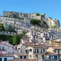 Casetta con VISTA CASTELLO e PARCHEGGIO COMODO, hotel sa Muro Lucano