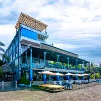 Hotel Playa Paraíso, מלון במונטריקו