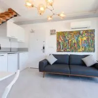 Urla Surf House Dublex Rooftop Terrace Two Bedrooms, хотел в Урла